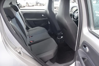 Volkswagen up! Volkswagen up! 1.0 Clima/Camera/PDC/Cruise/Stoelverwarming - afbeelding nr 9