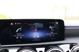 Mercedes-Benz A-Klasse Mercedes A-klasse 250 e phev widescreen cockpit leder stoelverwarming sfeerverlichting climate&cruise control sportzetels - afbeelding nr 38