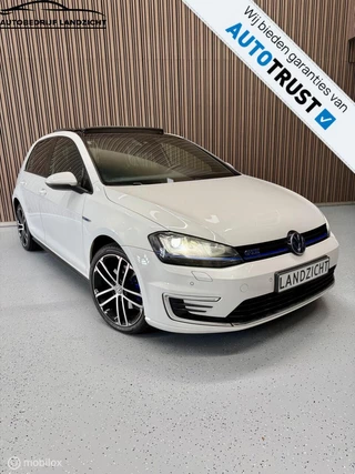 Volkswagen Golf Volkswagen Golf 1.4 TSI GTE PANO - afbeelding nr 3