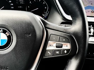 BMW 1 Serie BMW 1-serie 118i Sport Line/Aut/Navi/Xenon/Carplay/Sportstoelen/Stoelverwarming/CRUISE - afbeelding nr 9