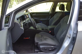 Volkswagen Golf Volkswagen Golf Variant 1.5 eTSI Style DSG Carplay Adaptive Cruise Winterpakket - afbeelding nr 10