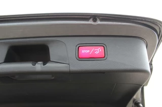 Mercedes-Benz GLC Mercedes GLC-klasse 200 AMG/Panodak/Sfeerverl/Digitaal display - afbeelding nr 21