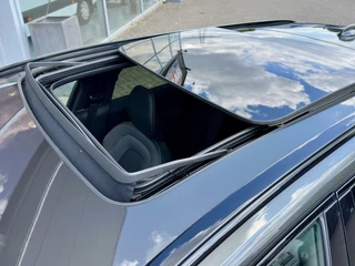 Volvo V60 Volvo V60 2.0 T6 PHEV AWD Plus Dark|PANO|TREK|H&K|PILOT|CARPLAY - afbeelding nr 44