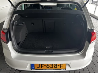 Volkswagen Golf Volkswagen Golf 1.2 TSI / Uitlaatklep / Adaptive Cruise / Stoelverwarming / Spoiler Pakket - afbeelding nr 11
