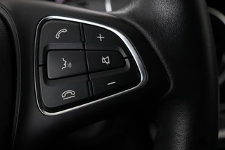 Mercedes-Benz C-Klasse Mercedes-Benz C-klasse 220 CDI AMG | Adaptive cruise | Leder |  Stoelverwarming | Camera | Full LED | Navigatie | Carplay | Park Assist - afbeelding nr 16