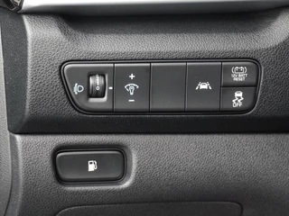 Kia Niro - Navigatie - Camera - Climate control - Cruise control - All Season - Fabrieksgarantie tot 01-2027 - afbeelding nr 29