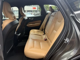 Volvo XC60 Volvo XC60 B5 AWD Mom. Pro | Lederen bekleding | Stoelverwarming - afbeelding nr 20