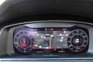 Volkswagen Golf Volkswagen Golf 2.0 TSI GTI TCR 290pk DSG7 Panoramadak Clima Cruise Navi Camera DynAudio Keyless Zwarte 19