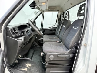 Iveco Daily Iveco Daily 35S14 2.3 L3H1 Airco Cruise Control Standkachel Trekhaak Open Laadbak Pritische Lucht geveerde stoel - afbeelding nr 6