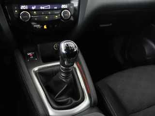 Nissan QASHQAI Nissan Qashqai 1.2 Acenta | Stoelverwarming | Trekhaak | Camera |  Navigatie | Climate control | Cruise control | Bluetooth - afbeelding nr 8