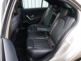 Mercedes-Benz A-Klasse Mercedes-Benz A-Klasse 250 4MATIC Premium Plus (225PK) 1e-Eig, Dealer-Onderh, 12-Mnd-BOVAG, NL-Auto. - afbeelding nr 11