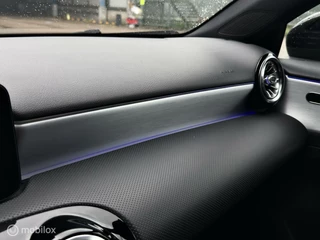 Mercedes-Benz A-Klasse Mercedes A-klasse A180 AMG Line |Pano |Memory |Carplay - afbeelding nr 26