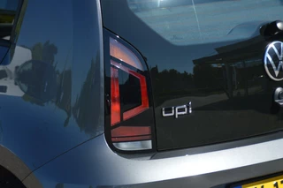 Volkswagen up! Volkswagen Up! 1.0 65 pk Executive pdc/cruise control/camera 5836 km! - afbeelding nr 9