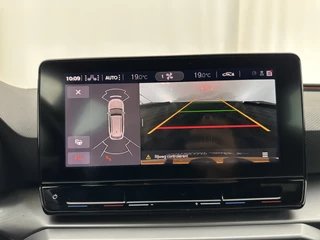 SEAT Leon SEAT Leon Sportstourer 1.5 eTSI FR Launch Edition Aut. *FULL-LED | DIGI-COCKPIT | NAVI-FULLMAP | LEATHER-MICROFIBRE | CARPLAY | KEYLESS | SHIFT-PADDLES | SPORT-SEATS | HEATED-SEATS | AMBIENT-LIGHT | CAMERA | ECC | PDC | CRUISE | TOWBAR | 17' - afbeelding nr 13