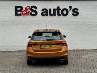 Škoda Fabia Skoda Fabia 1.0 TSI Ambition Clima Carplay Adaptive cruise Navigatie Pdc DAB radio - afbeelding nr 18