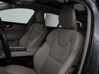 Volvo V60 Volvo V60 2.0 B4 Inscription | Panoramadak | Trekhaak |  Leder | Stoel & stuurverwarming | Head-Up | Adaptive cruise | Harman/Kardon | 360 camera | Carplay | Navigatie | Memory | Full LED | Keyless - afbeelding nr 5