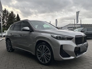 BMW iX1 TREKH, ACC, H&K SOUND, 20-inch LMV ** 26k onder NP - EX BMW-AG ** ** INFORMEER OOK NAAR ONZE AANTREKKELIJKE FINANCIAL-LEASE TARIEVEN ** - afbeelding nr 6