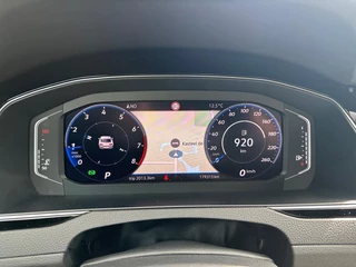 Volkswagen Passat Volkswagen Passat 1.5 TSI | Business R-Line | LED | Camera | Leder | DigiDash | - afbeelding nr 8