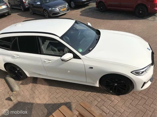 BMW 3 Serie BMW 3-serie Touring 330i Business Edition M-Pakket Electrische trekhaak 258PK dealer onderhouden - afbeelding nr 9
