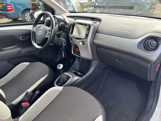 Toyota Aygo Toyota Aygo 1.0 VVT-i x-clusiv clima led - afbeelding nr 7