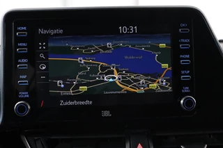 Toyota C-HR Toyota C-HR 2.0 Hybrid First Edition | 184pk | Stoelverwarming | Carplay | Adaptive cruise | Trekhaak | Camera | Navigatie | Full LED - afbeelding nr 17