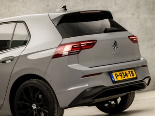 Volkswagen Golf Automaat (APPLE CARPLAY, GROOT NAVI, STUUR/STOELVERWARMING, GETINT GLAS, SPORTSTOELEN, PARKEERSENSOREN, ADAPTIVE CRUISE, DAB+, NIEUWE APK, NIEUWSTAAT) - afbeelding nr 12