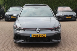Volkswagen Golf Volkswagen Golf 2.0 TSI GTI Clubsport / Panoramadak / Camera / Head-up / 19'' / IQ Lights / Keyless / Dodehoek / DAB / Stoelverwarming / ACC - afbeelding nr 8