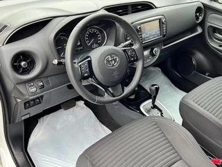 Toyota Yaris Toyota Yaris 1.5 Hybrid Bi-Tone Automaat | NL auto | Camera - afbeelding nr 11