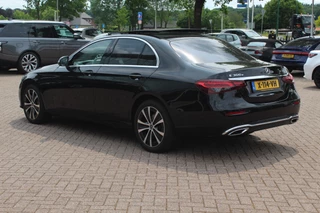Mercedes-Benz E-Klasse Mercedes-Benz E-Klasse 300 e Business Solution / Panoramadak / 360Camera / Leder / 18'' / Virtual Cockpit / LED Koplampen / Stoelverwarming / Cruise Control - afbeelding nr 3
