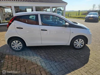 Toyota Aygo Toyota Aygo 1.0 VVT-i x-fun - afbeelding nr 5