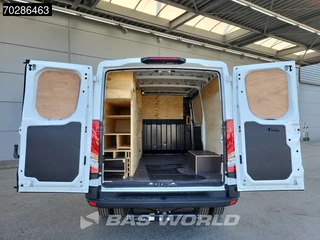 Iveco Daily Iveco Daily 35C21 3.0L Automaat L2H1 3,5t Trekhaak LED ACC Navi Airco Camera Parkeersensoren Euro6 L2 Laag dak 9m3 Airco Trekhaak - afbeelding nr 3