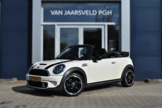 MINI Cooper S Cabrio Mini 1.6 184pk | Lage km-stand!