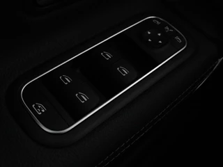 Mercedes-Benz A-Klasse Mercedes-Benz A-klasse 250e Business Solution Luxury | Leder | Stoelverwarming | Trekhaak | Camera | Navigatie | Full LED | Park Assist | Climate control | Widescreen - afbeelding nr 33