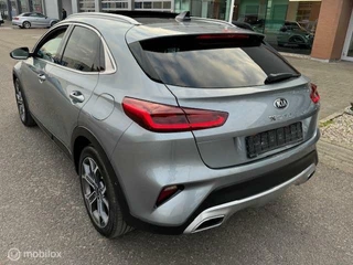 Kia XCeed Kia XCeed 1.6 GDi PHEV ExecutiveLine 55 km volledig elect rijden / Hybride , Panorama Dak, 18 inch velgen , electr. stoelen , electr. kofferklep , Lane assist , Dodehoek assistent  , lage km stand , fab. garantie - afbeelding nr 3