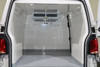 Volkswagen Transporter Volkswagen Transporter 2.0 TDI L2 H1 Koelwagen 0 Graden koeling Airco Sidebars - afbeelding nr 15