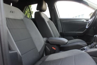 Volkswagen T-Roc VW T-Roc 1.5 TSI DSG 2x R-line ACC|Navi|Clima|IQdrive|Stoelverwarming - afbeelding nr 21