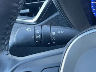 Toyota Corolla Touring Sports Toyota Corolla Touring Sports 2.0 Hybrid Team D | CarPlay | Camera | ACC | LED | Keyless | DAB+ - afbeelding nr 14
