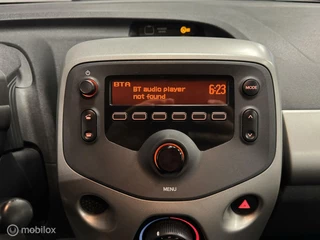 Peugeot 108 Peugeot 108 1.0 e-VTi Active 5 DEURS / AIRCO / LED / NAP / RIJKLAAR - afbeelding nr 9