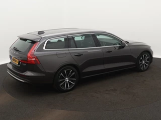 Volvo V60 Volvo V60 2.0 T6 AWD Essential Edition | Adaptive Cruise | Stoelverwarming - afbeelding nr 11