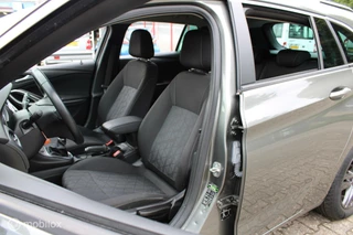 Opel Astra Opel Astra Sports Tourer 1.0 Turbo Business Executive, Parkeersensoren voor en achter, Navigatie, Apple Carplay/Android Auto, Cruise control - afbeelding nr 13