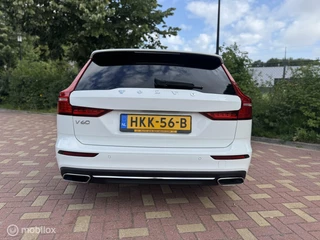 Volvo V60 Volvo V60 2.0 T6 Recharge AWD R-Design / Carplay - afbeelding nr 18