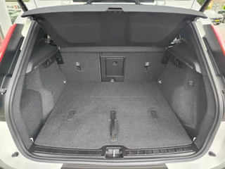 Volvo XC40 Stoelverwarming | Keyless | Carplay/Android - afbeelding nr 11