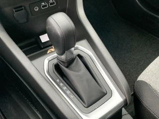 Renault Clio Renault Clio 1.0 TCe 90 Autom Led Cruise Carplay Camera 2024 Eerste Eigenaar Fabrieksgarantie Vol Opties Nieuwstaat 2004 KM Gereden - afbeelding nr 6