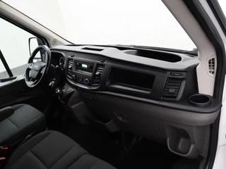 Ford Transit Ford Transit 2.0TDCI 130PK L3H2 | Airco | Cruise | Betimmering | 3-Persoons - afbeelding nr 18