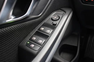 BMW 3 Serie BMW 3 Serie 318I Sedan Business Edition Automaat - Carplay - afbeelding nr 22