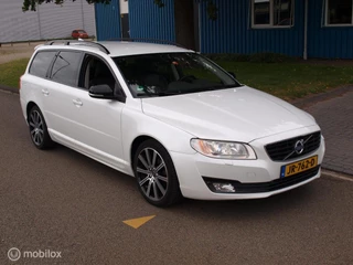 Volvo V70 Volvo V70 AWD 2.4 D5 215 Aut6 Leer Xenon 18Velgen Pdc Mooi!! - afbeelding nr 28