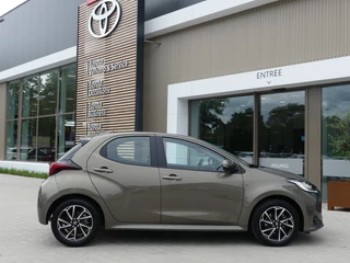 Toyota Yaris Toyota Yaris 1.5 Hybride Dynamic | Apple Carplay | Camera | Navi | - afbeelding nr 30