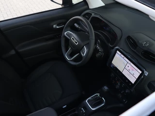 Jeep Renegade Jeep Renegade 1.5T e-Hybrid 130 PK North Star | Pano | Safety | Winter | 18