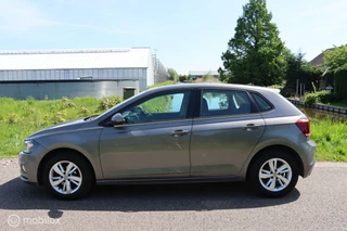 Volkswagen Polo Volkswagen Polo 1.0 TSI DSG / Comfortline / Navi / Carplay - afbeelding nr 27