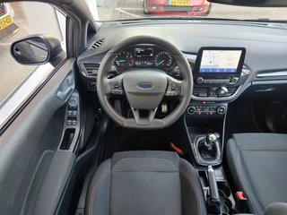 Ford Fiesta Ford Fiesta 1.0 ECOBOOST ST-LINE Stuurverwarming | Navi | Cruise - afbeelding nr 12